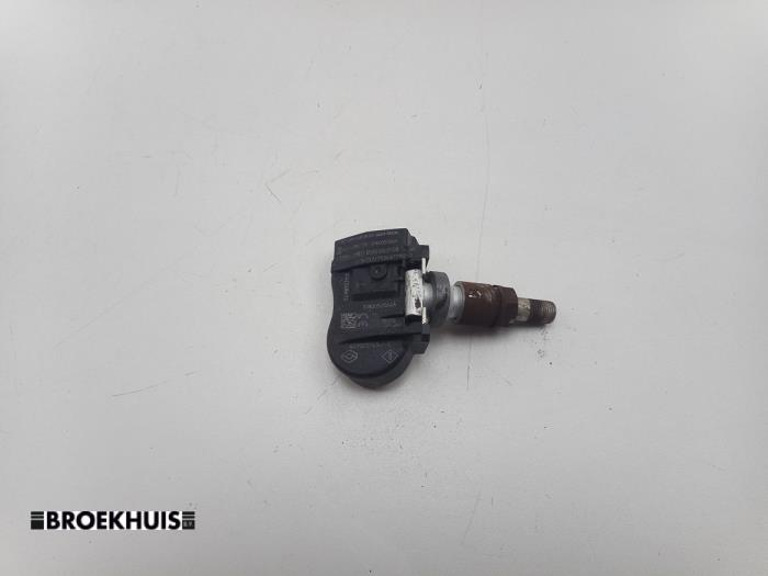 Begagnade Däcktryckssensor Renault Megane III Grandtour (KZ) 1.5 dCi 110 Pris € 15,00 Marginaltabell erbjuds av Autobedrijf Broekhuis B.V.