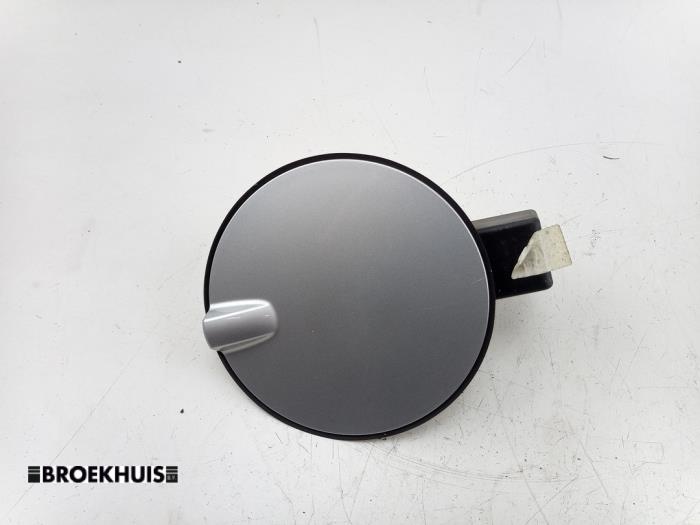 Gebrauchte Tankklappe Opel Astra H SW (L35) 1.8 16V Preis € 20,00 Margenregelung angeboten von Autobedrijf Broekhuis B.V.