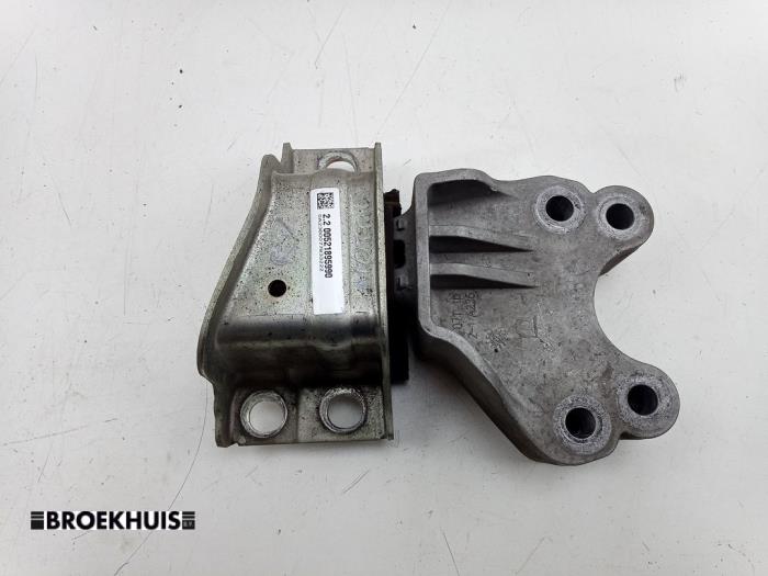 Used Engine mount Fiat Ducato (250) 2.2 D 160 Multijet 3 Price € 60,50 Inclusive VAT offered by Autobedrijf Broekhuis B.V.