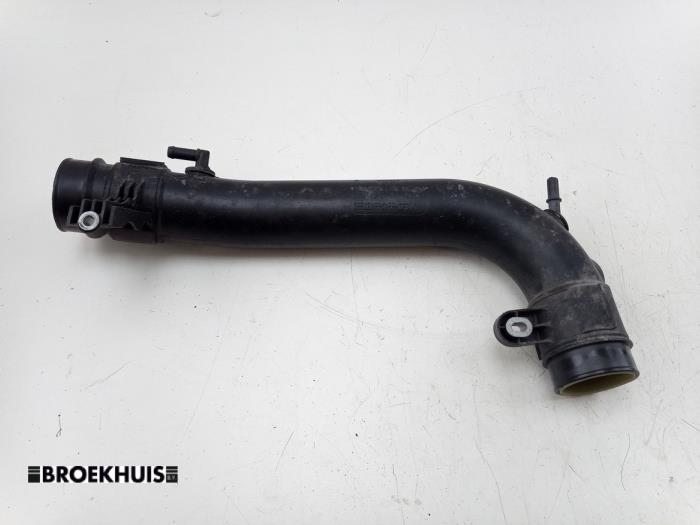 Gebrauchte Intercooler Rohr Ford Focus 3 Wagon 1.0 Ti-VCT EcoBoost 12V 125 Preis € 20,00 Margenregelung angeboten von Autobedrijf Broekhuis B.V.