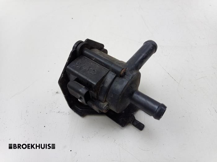 Begagnade Vattenpump Ford Focus 3 Wagon 1.0 Ti-VCT EcoBoost 12V 125 Pris € 25,00 Marginaltabell erbjuds av Autobedrijf Broekhuis B.V.
