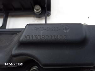 Ventildeckel van een Volvo V40 (MV) 1.6 T3 GTDi 16V 2012