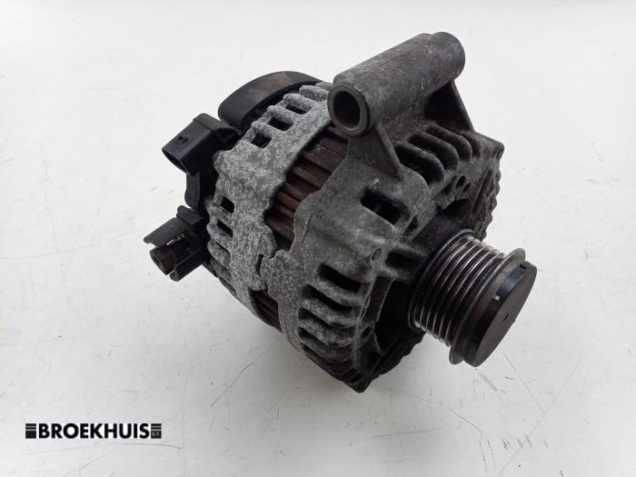 Begagnade Dynamo Ford Mondeo IV Wagon 2.0 16V Pris € 50,00 Marginaltabell erbjuds av Autobedrijf Broekhuis B.V.
