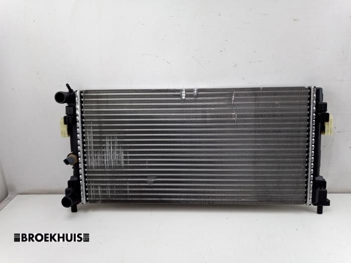 Used Radiator Skoda Fabia III Combi (NJ5) 1.0 TSI 12V Price € 50,00 Margin scheme offered by Autobedrijf Broekhuis B.V.
