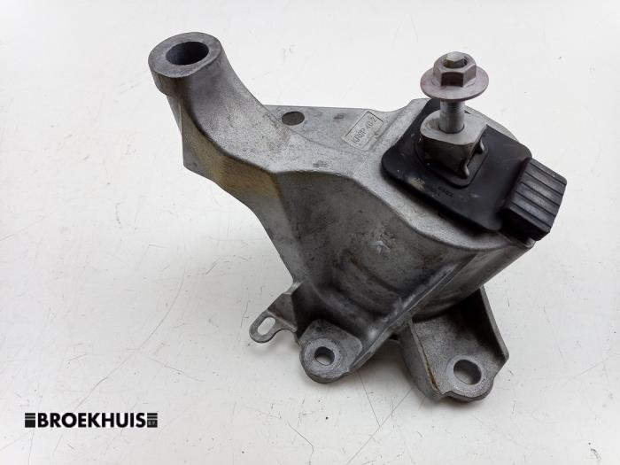 Used Engine mount Mazda CX-80 (KL) 2.5 E-SkyActiv PHEV AWD Price € 100,00 Margin scheme offered by Autobedrijf Broekhuis B.V.