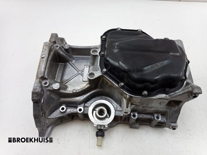 Used Sump Kia Niro I (DE) 1.6 GDI Hybrid Price € 150,00 Margin scheme offered by Autobedrijf Broekhuis B.V.