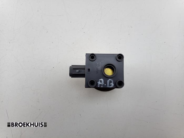 Begagnade Sensor (övriga) Mazda CX-80 (KL) 2.5 E-SkyActiv PHEV AWD Pris € 15,00 Marginaltabell erbjuds av Autobedrijf Broekhuis B.V.