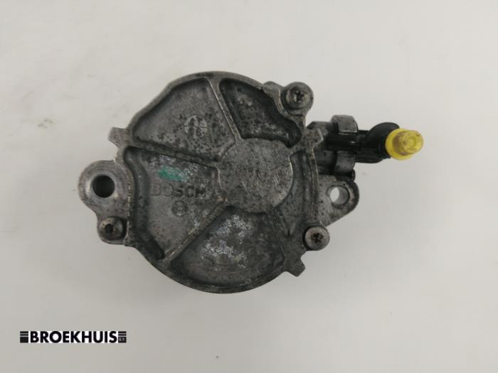 Vacuum pump