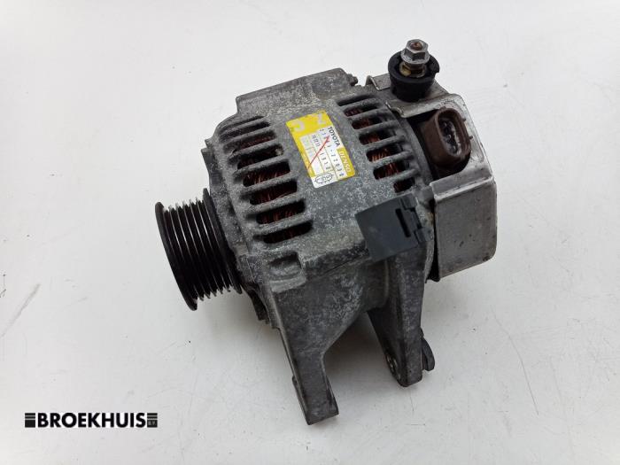 Gebrauchte Dynamo Toyota Corolla (E12) 1.6 16V VVT-i Preis € 25,00 Margenregelung angeboten von Autobedrijf Broekhuis B.V.