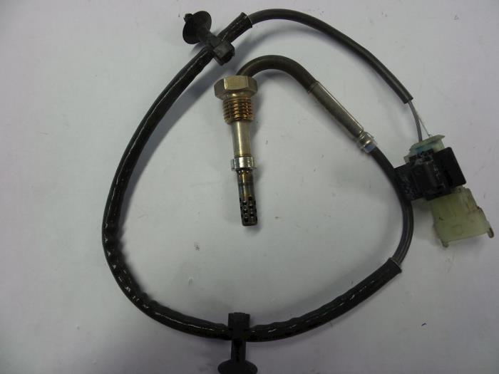 Usagé Sensor température d’échappement Opel Astra H GTC (L08) 1.7 CDTi 16V Prix € 15,00 Règlement à la marge proposé par Autobedrijf Broekhuis B.V.