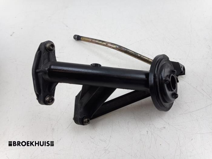 Gebrauchte Öl Ansaugrohr Peugeot 307 (3A/C/D) 1.4 HDi Preis € 20,00 Margenregelung angeboten von Autobedrijf Broekhuis B.V.