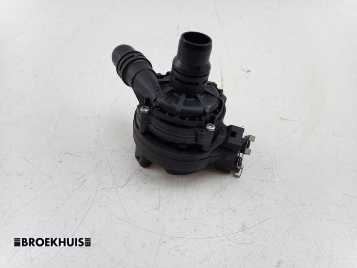 Begagnade Extra vattenpump DS Automobiles DS 7 1.6 16V E-Tense 225 Pris € 40,00 Marginaltabell erbjuds av Autobedrijf Broekhuis B.V.