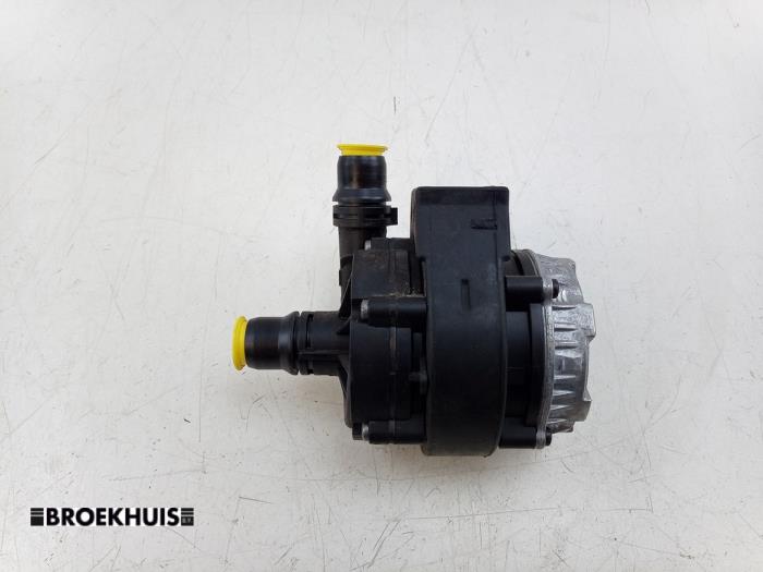 Begagnade Extra vattenpump DS Automobiles DS 7 1.6 16V E-Tense 225 Pris € 45,00 Marginaltabell erbjuds av Autobedrijf Broekhuis B.V.