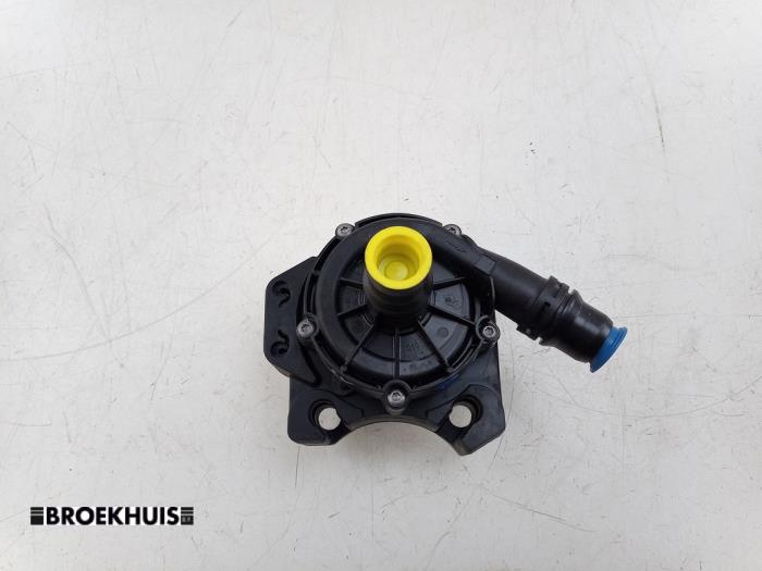 Begagnade Extra vattenpump DS Automobiles DS 7 1.6 16V E-Tense 225 Pris € 75,00 Marginaltabell erbjuds av Autobedrijf Broekhuis B.V.