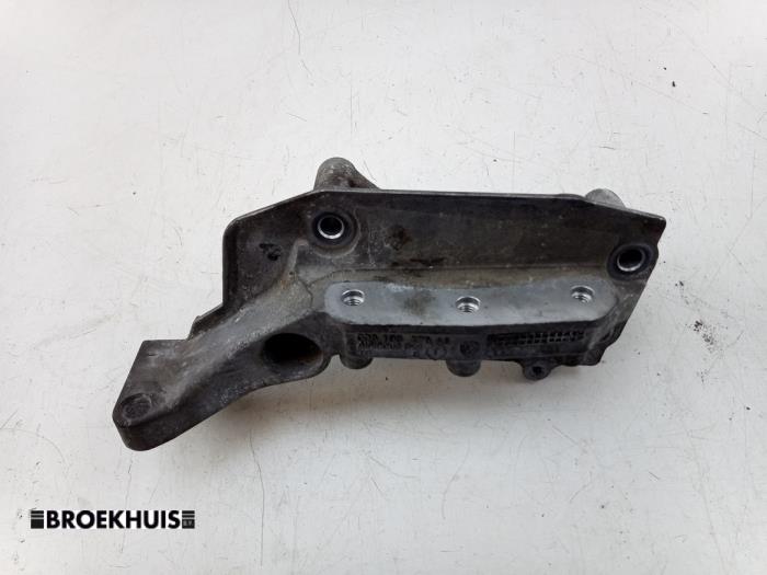 Used Engine mount Seat Ibiza IV SC (6J1) 1.4 16V Price € 30,00 Margin scheme offered by Autobedrijf Broekhuis B.V.