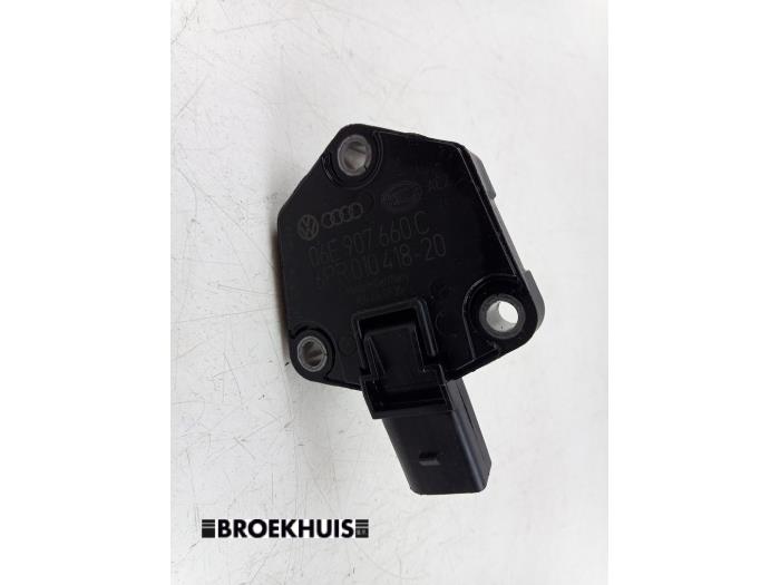 Begagnade Oljenivåsensor Audi A1 (8X1/8XK) 1.0 TFSI 12V Pris € 20,00 Marginaltabell erbjuds av Autobedrijf Broekhuis B.V.