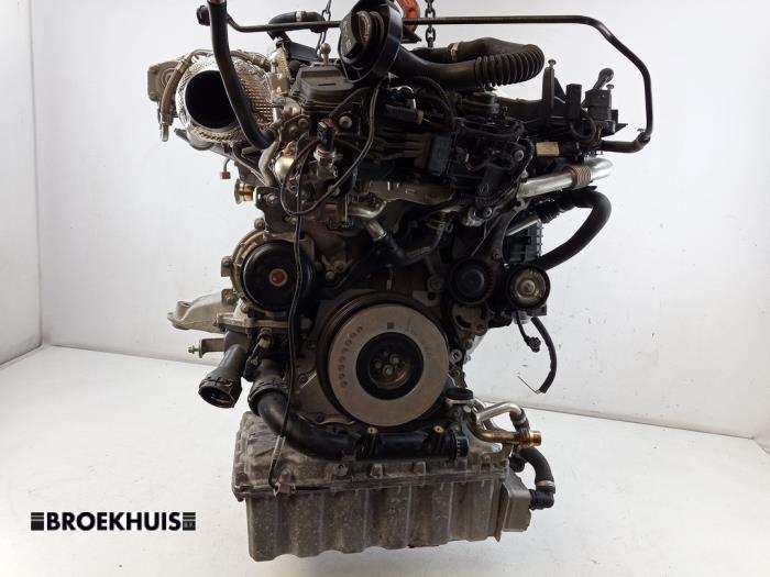 Motor van een Mercedes-Benz Sprinter 3,5t (907.6/910.6) 315 CDI 2.0 D RWD 2023