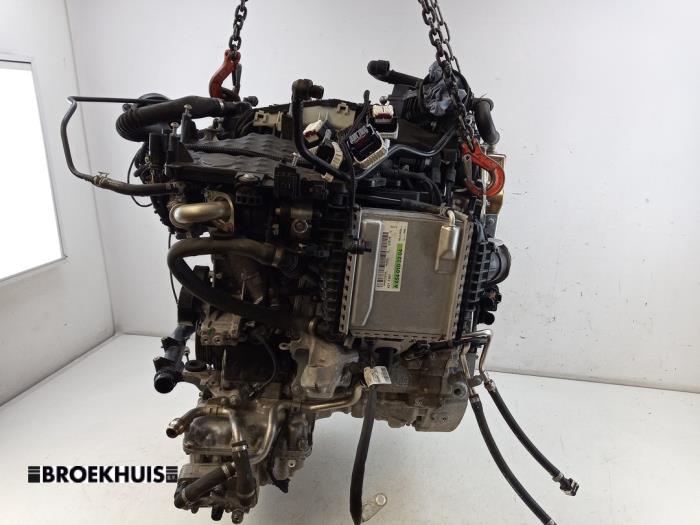 Motor van een Mercedes-Benz Sprinter 3,5t (907.6/910.6) 315 CDI 2.0 D RWD 2023