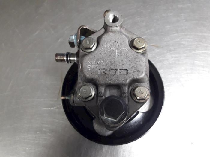 Pompe de direction d'un Mitsubishi Carisma 1.6i 16V 2004