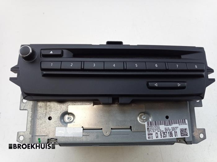 Używane System nawigacji BMW X1 (E84) sDrive 18d 2.0 16V Cena € 500,00 Procedura marży oferowane przez Autobedrijf Broekhuis B.V.