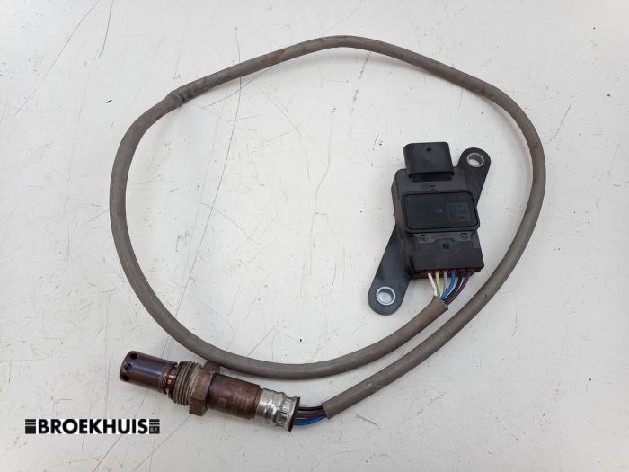 Usados Sensor Nox Mercedes Sprinter 3,5t (907.6/910.6) 315 CDI 2.0 D RWD Precio € 121,00 IVA incluido ofrecido por Autobedrijf Broekhuis B.V.