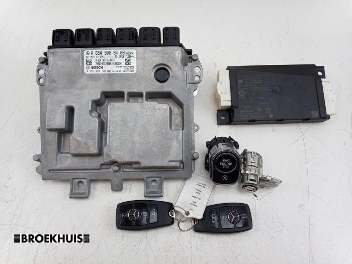 Used Injection computer Mercedes Sprinter 3,5t (907.6/910.6) 315 CDI 2.0 D RWD Price € 423,50 Inclusive VAT offered by Autobedrijf Broekhuis B.V.