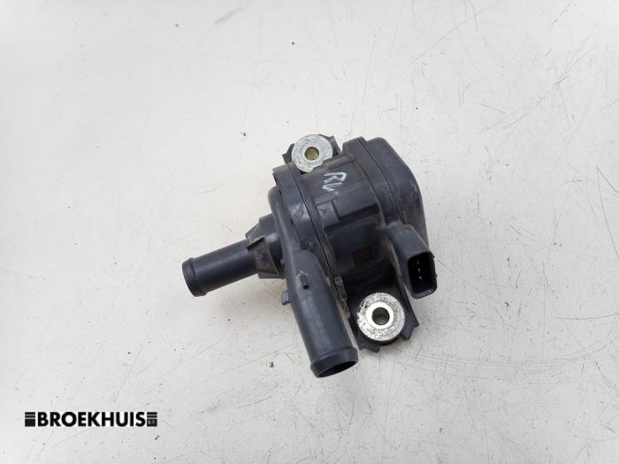 Begagnade Extra vattenpump Toyota RAV4 (A5) 2.5 Hybrid 16V Pris € 60,00 Marginaltabell erbjuds av Autobedrijf Broekhuis B.V.