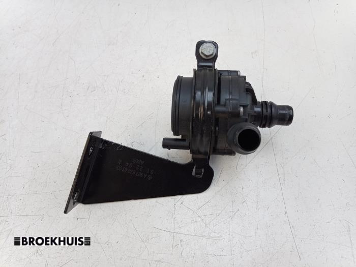 Begagnade Extra vattenpump Mercedes Sprinter 3,5t (907.6/910.6) 317 CDI 2.0 D RWD Pris € 30,25 Inklusive moms erbjuds av Autobedrijf Broekhuis B.V.