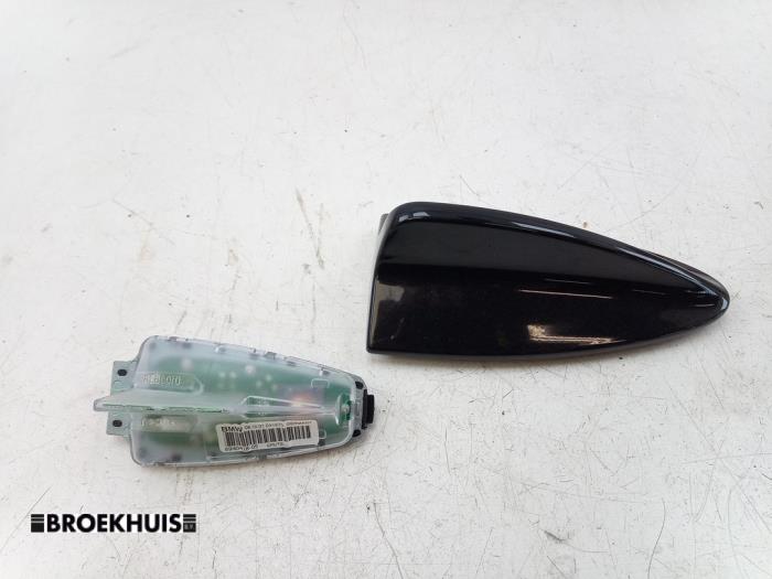 Używane Antena BMW 3 serie Touring (E91) 325i 24V Cena € 40,00 Procedura marży oferowane przez Autobedrijf Broekhuis B.V.