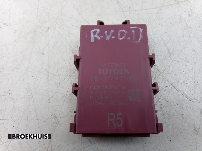 Używane Modul gateway Toyota RAV4 (A5) 2.5 Hybrid 16V Cena € 100,00 Procedura marży oferowane przez Autobedrijf Broekhuis B.V.