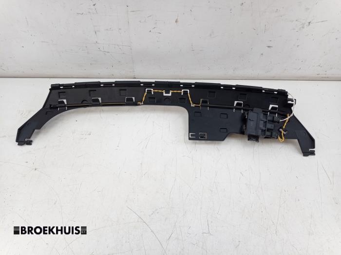 Begagnade Sensor (övriga) Volvo XC40 (XZ) Recharge Twin 78 kWh Pris € 90,00 Marginaltabell erbjuds av Autobedrijf Broekhuis B.V.