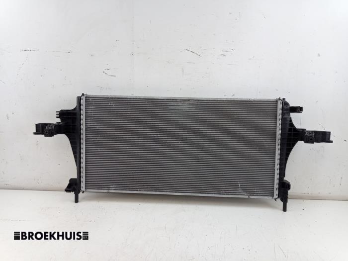 Used Radiator Volvo XC40 (XZ) Recharge Twin 78 kWh Price € 150,00 Margin scheme offered by Autobedrijf Broekhuis B.V.