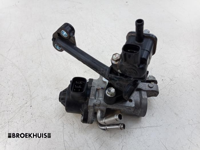 Gebrauchte AGR Ventil Peugeot 108 1.0 12V VVT-i Preis € 40,00 Margenregelung angeboten von Autobedrijf Broekhuis B.V.