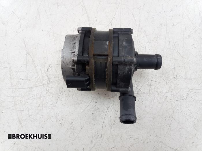 Begagnade Extra vattenpump Volvo XC40 (XZ) Recharge Twin 78 kWh Pris € 60,00 Marginaltabell erbjuds av Autobedrijf Broekhuis B.V.