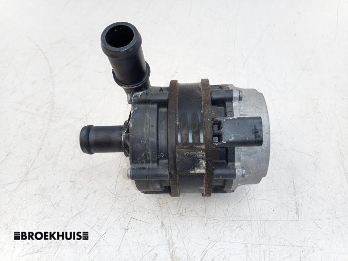 Begagnade Extra vattenpump Volvo XC40 (XZ) Recharge Twin 78 kWh Pris € 60,00 Marginaltabell erbjuds av Autobedrijf Broekhuis B.V.