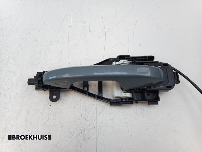 Begagnade Handtag Volvo XC40 (XZ) Recharge Twin 78 kWh Pris € 60,00 Marginaltabell erbjuds av Autobedrijf Broekhuis B.V.
