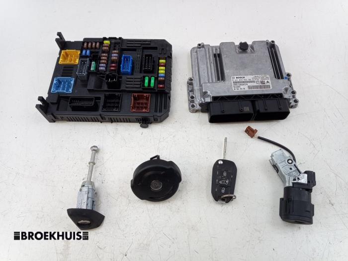 Used Injection computer Peugeot Partner (EA//EF/EN/EU) 1.5 BlueHDi 100 Price € 484,00 Inclusive VAT offered by Autobedrijf Broekhuis B.V.