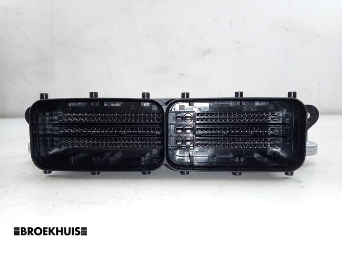 Injection computer from a Volkswagen Transporter T6 2.0 TDI 204 2024