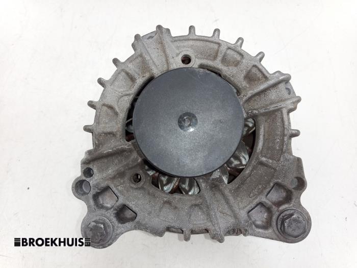 Dynamo van een Volkswagen Transporter T6 2.0 TDI 204 2024