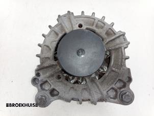 Dynamo van een Volkswagen Transporter T6 2.0 TDI 204 2024