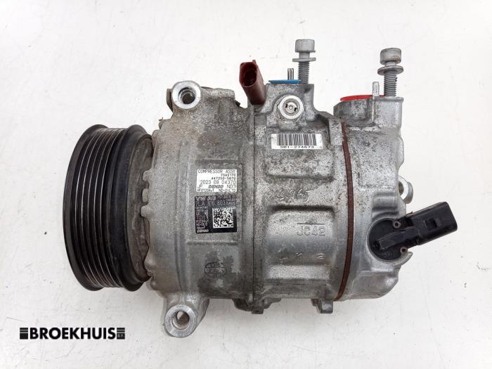Usagé Pompe clim Volkswagen Transporter T6 2.0 TDI 204 Prix € 181,50 Prix TTC proposé par Autobedrijf Broekhuis B.V.