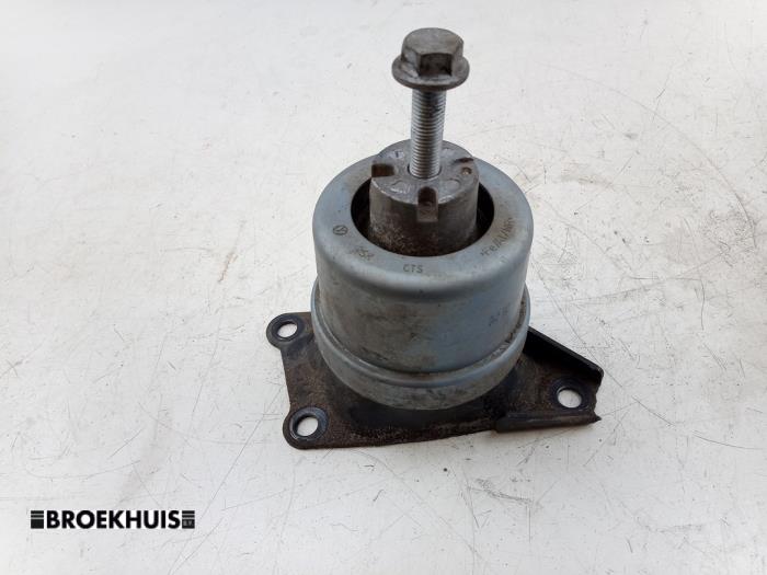 Used Engine mount Volkswagen Transporter T6 2.0 TDI 204 Price € 18,15 Inclusive VAT offered by Autobedrijf Broekhuis B.V.