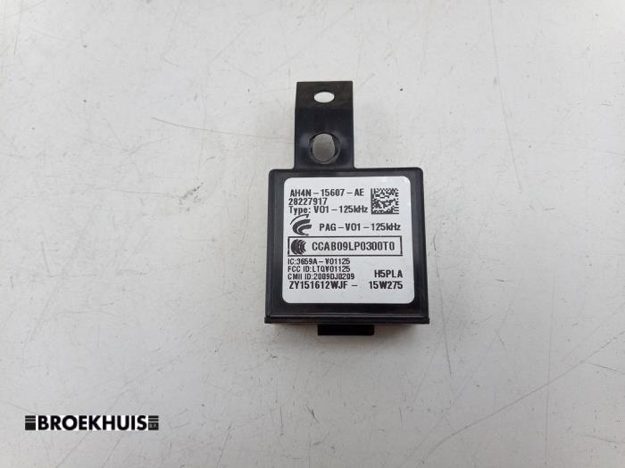 Begagnade Larmsensor Landrover Discovery Sport (LC) 2.0 TD4 150 16V Pris € 10,00 Marginaltabell erbjuds av Autobedrijf Broekhuis B.V.