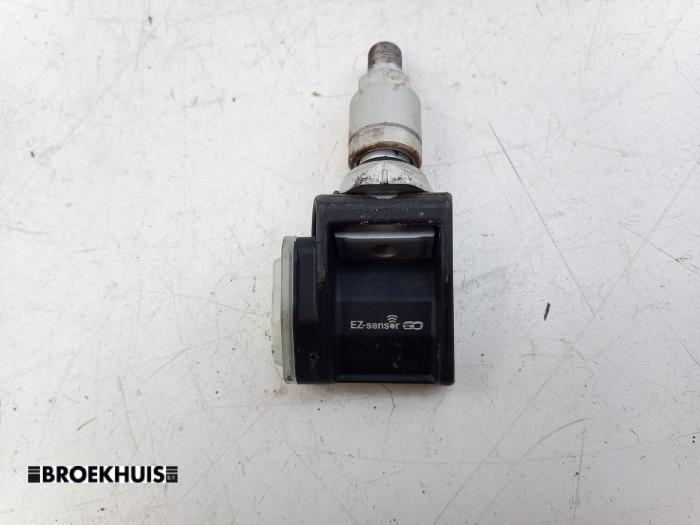Begagnade Däcktryckssensor Opel Corsa E 1.4 16V Pris € 15,00 Marginaltabell erbjuds av Autobedrijf Broekhuis B.V.