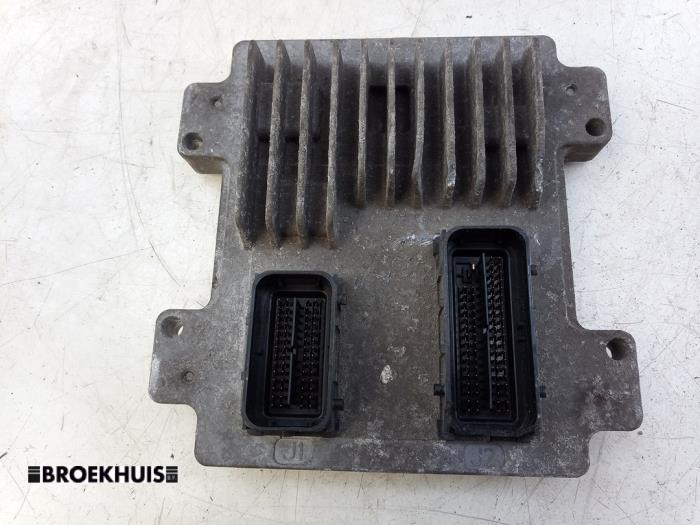 Used Injection computer Opel Corsa E 1.4 16V Price € 65,00 Margin scheme offered by Autobedrijf Broekhuis B.V.