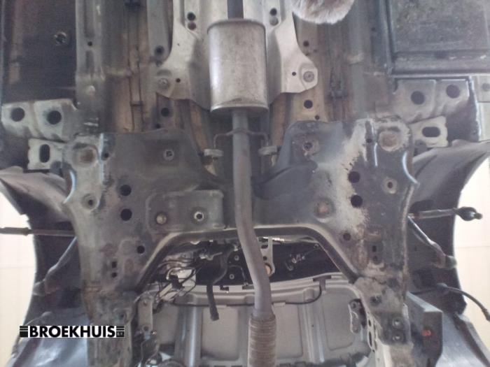 Usagé Faux châssis Opel Corsa E 1.4 16V Prix € 75,00 Règlement à la marge proposé par Autobedrijf Broekhuis B.V.