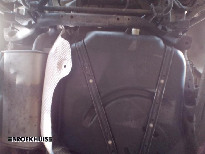 Używane Zbiornik Ford C-Max (DXA) 1.0 Ti-VCT EcoBoost 12V 125 Cena € 60,00 Procedura marży oferowane przez Autobedrijf Broekhuis B.V.