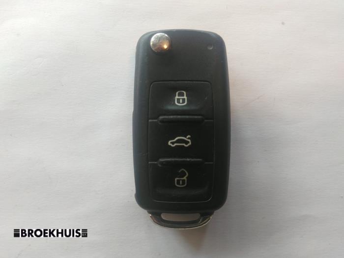 Używane Klucz Seat Ibiza IV (6J5) 1.2 TSI Cena € 20,00 Procedura marży oferowane przez Autobedrijf Broekhuis B.V.