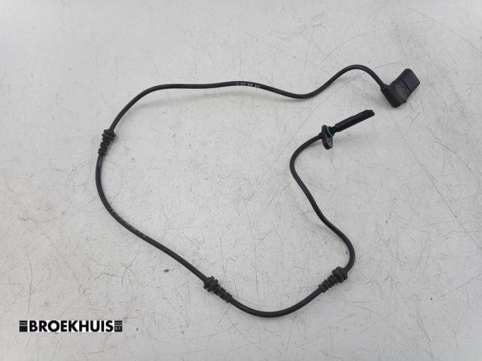 Begagnade ABS-sensor Mercedes C Estate (S205) C-300 e 2.0 16V Pris € 30,00 Marginaltabell erbjuds av Autobedrijf Broekhuis B.V.