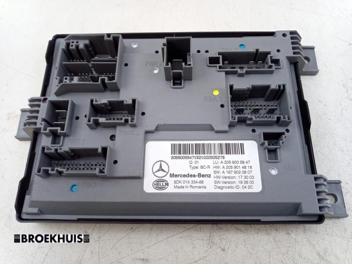 Używane Sterownik Body Control Mercedes C Estate (S205) C-300 e 2.0 16V Cena € 80,00 Procedura marży oferowane przez Autobedrijf Broekhuis B.V.